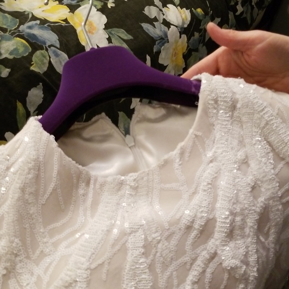 A lined wedding gown - Picture 5 of 6